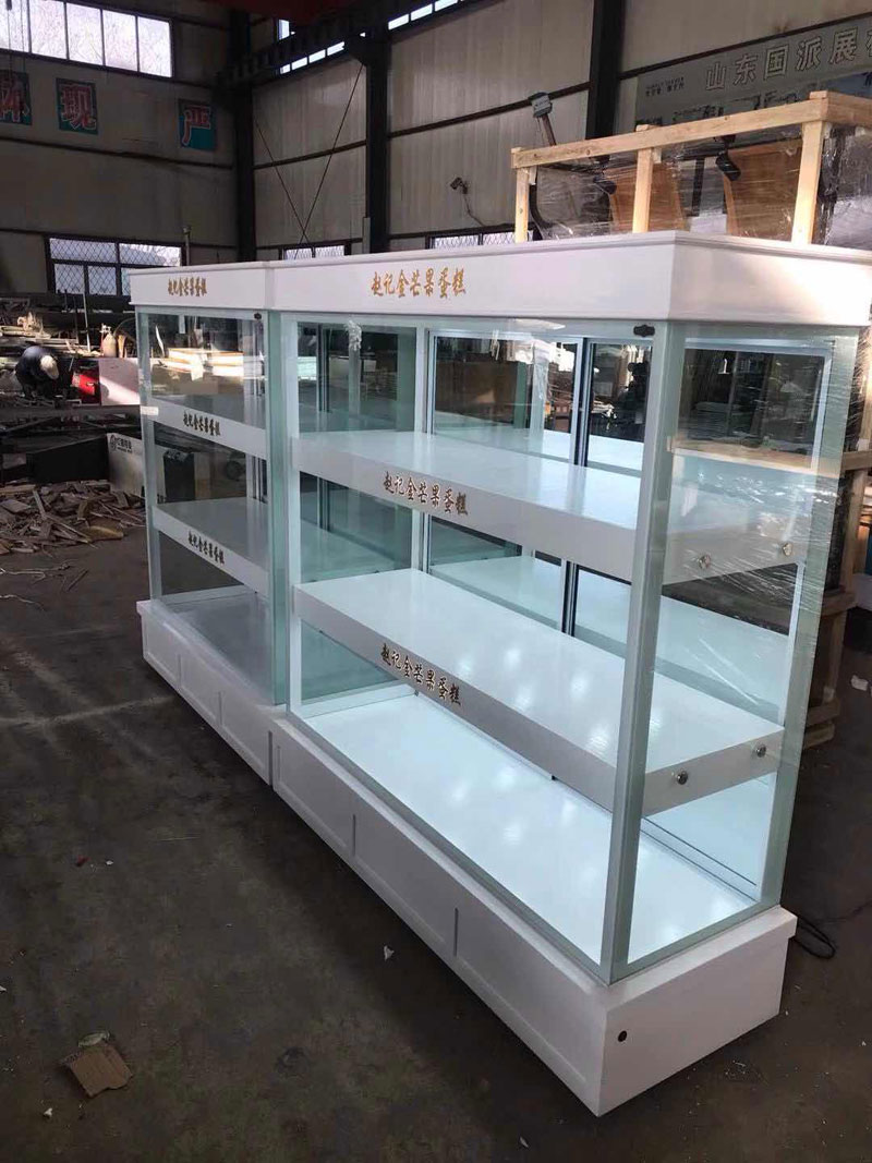 蛋糕樣品櫃